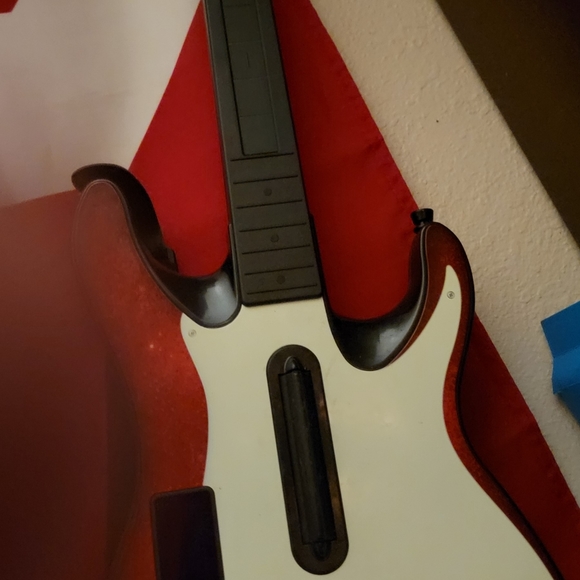 Wii console and games - Picture 2 of 8